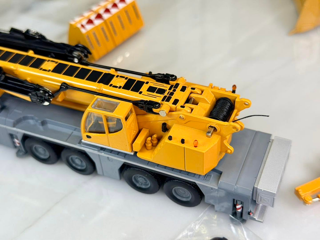 LIEBHERR LTM 1400-6.1 [WSI 74-1001]
